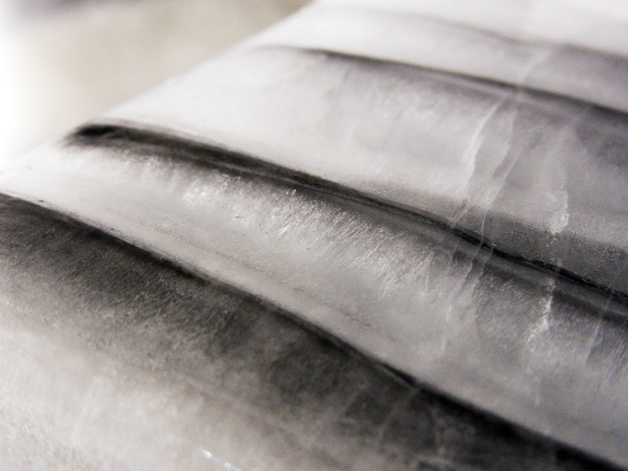 exquisite-food-design-edible-marble-icecubes