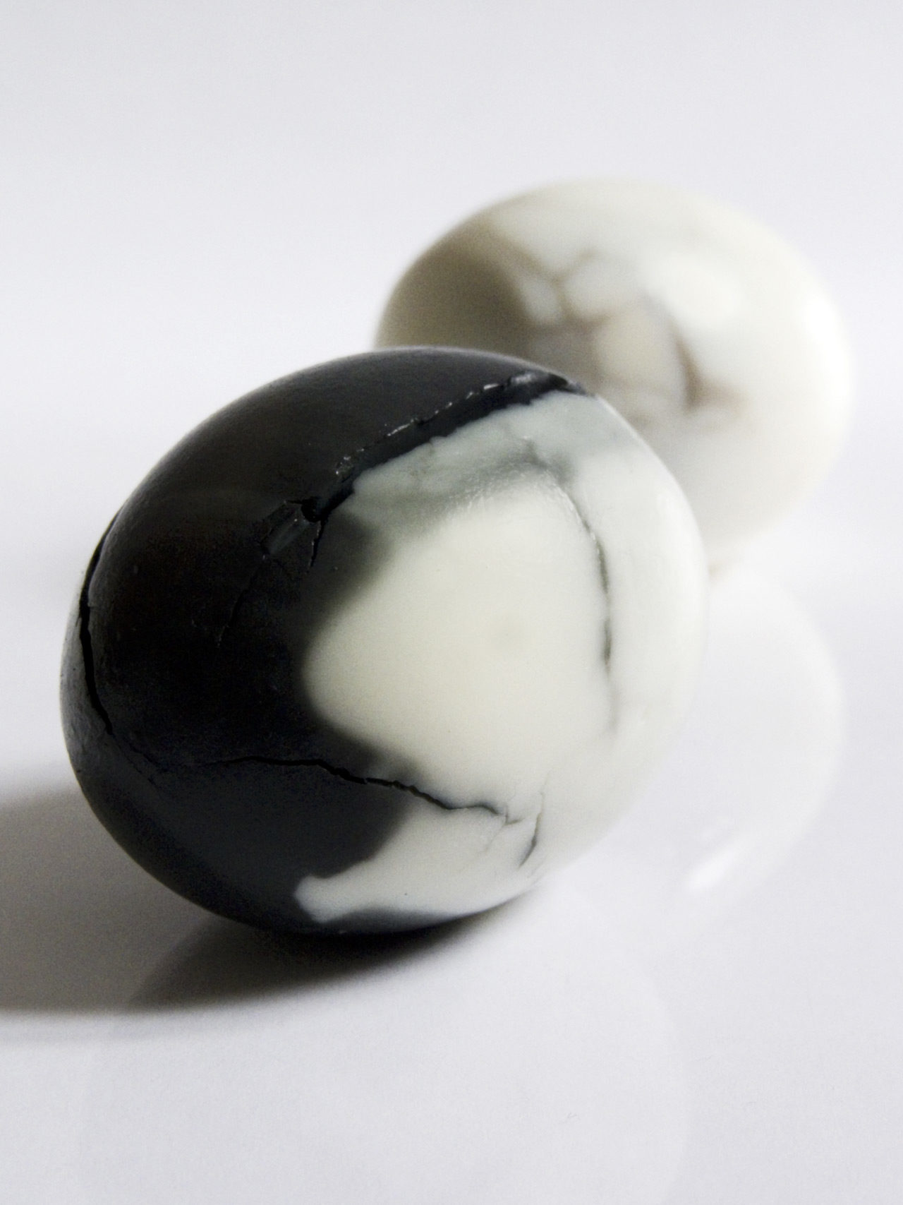 exquisite-food-design-edible-marble-eggs